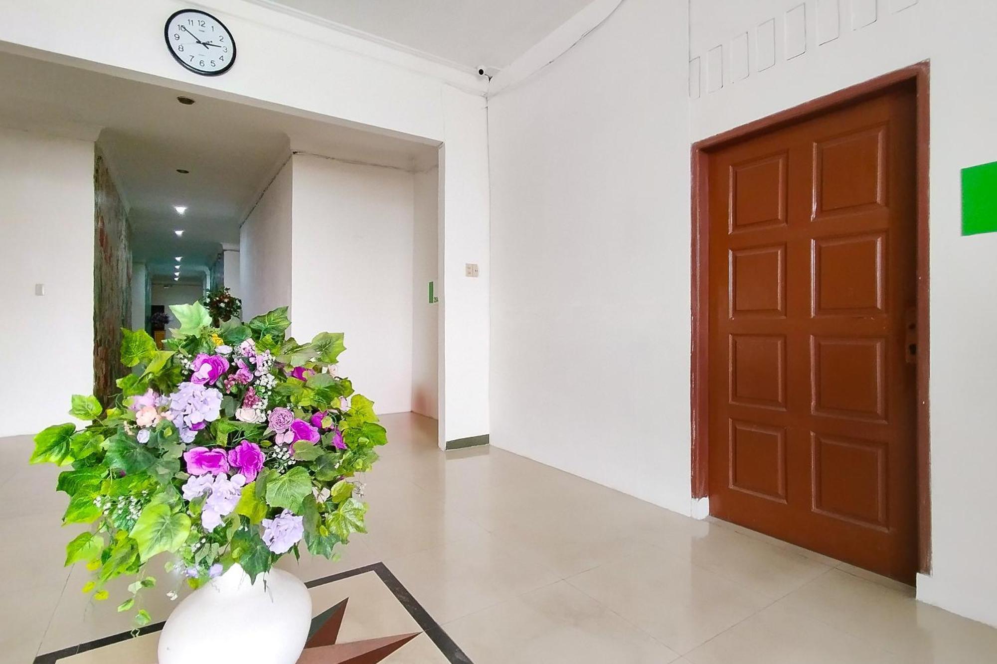 מלון Sunggal Reddoorz Near Focal Point Medan מראה חיצוני תמונה